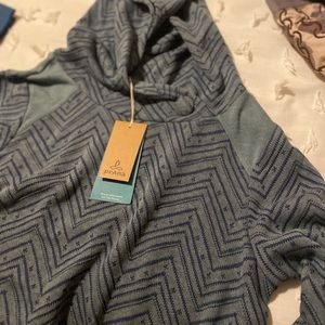 Prana Leland Hoodie - Size M - Bayou Blue